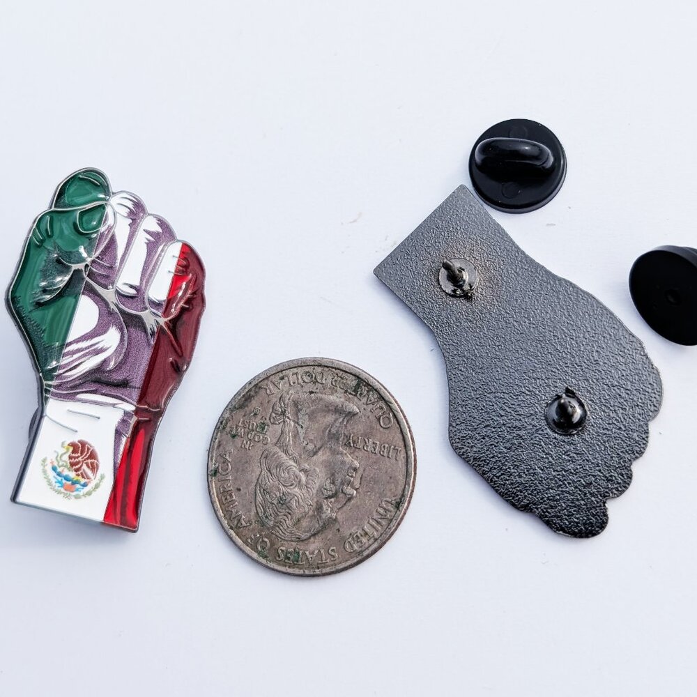 Fist Mexico Pin for Caps Clothing Enamel Badge Mexican Flag Pin Mexico Arm Pin